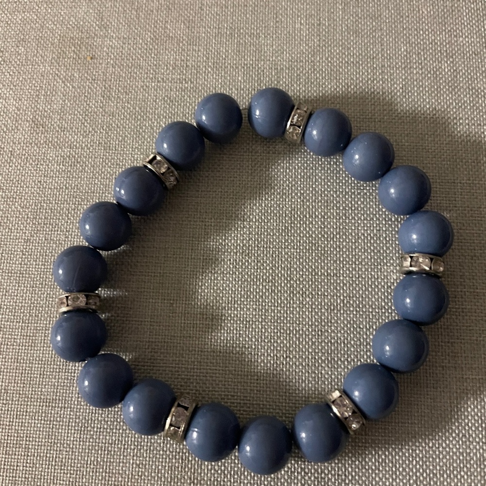 Elegant Blue Beaded Bracelet